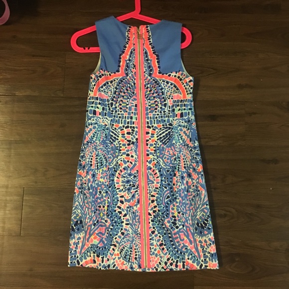 Lilly Pulitzer shift dress - Picture 2 of 2